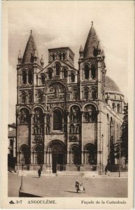 CPA Angouleme- Facade de la Cathedrale FRANCE (1073416)