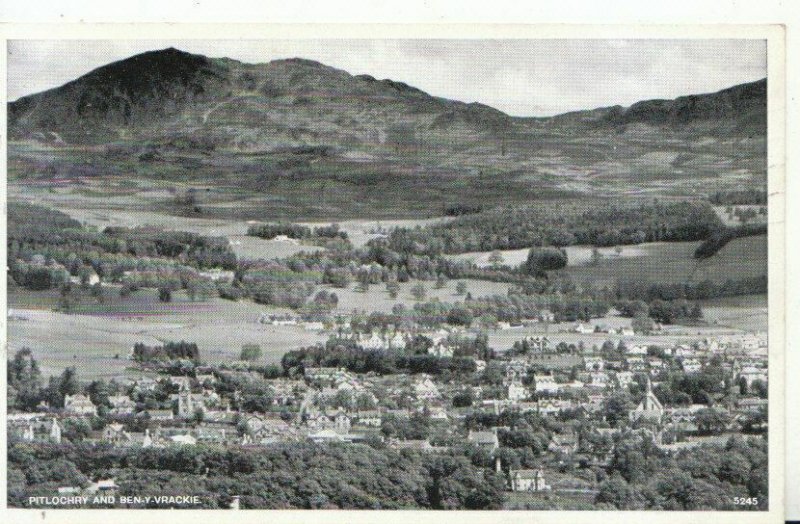 Scotland Postcard - Pitlochry and Ben-y-Vrackie - Perthshire - Ref 7012A