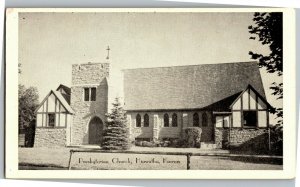 Presbyterian Church, Hiawatha KS Vintage Postcard C26