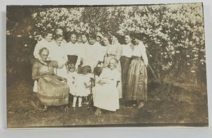 Rppc Large Group of Ladies Generations of Women Old To Young Postcard R7