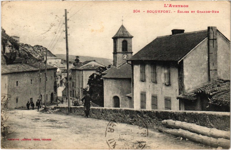 CPA Roquefort - Église et Grande-Rue (113218)