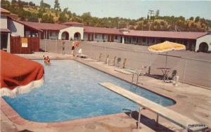 1960's California Motel pool REDDING CALIFORNIA Eastman's Crocker Shasta 3612