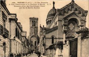 CPA TOURS - La Rue DESCARTES la Tour Charlemagne et la.... (298488)