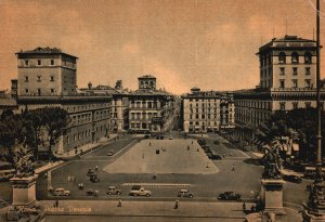 Vintage Postcard Real Photo Roma Venezia Square Piarra Veneria Rome Italy RPPC