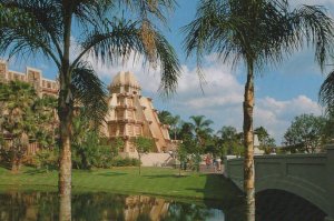 America Postcard - Disney - Epcot Center, Mexico World Showcase RR11087