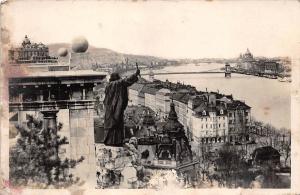 B36337 Budapest View with the St Gellert monument    hungary