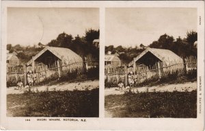 PC NEW ZEALAND, ROTORUA, MAORI WHARE, Vintage REAL PHOTO Postcard (B41645)