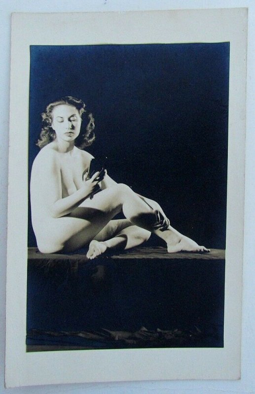 MODEL GIRL RPPC VINTAGE PHOTO POSTCARD risque erotic