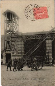 CPA PARIS Sapeurs-Pompiers Firefighters Abaissez l'Echelle (1245403)