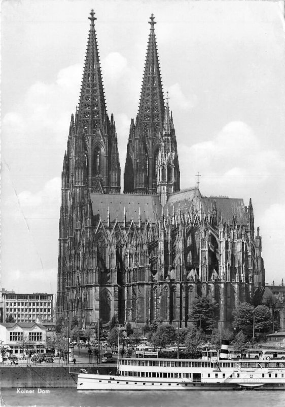 US30 postcard Germany Koln dom hohe der Turme dampfer steamer 