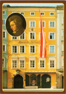 Postcard Austria -  Salzburg - Mozarts House exterior with inset picture