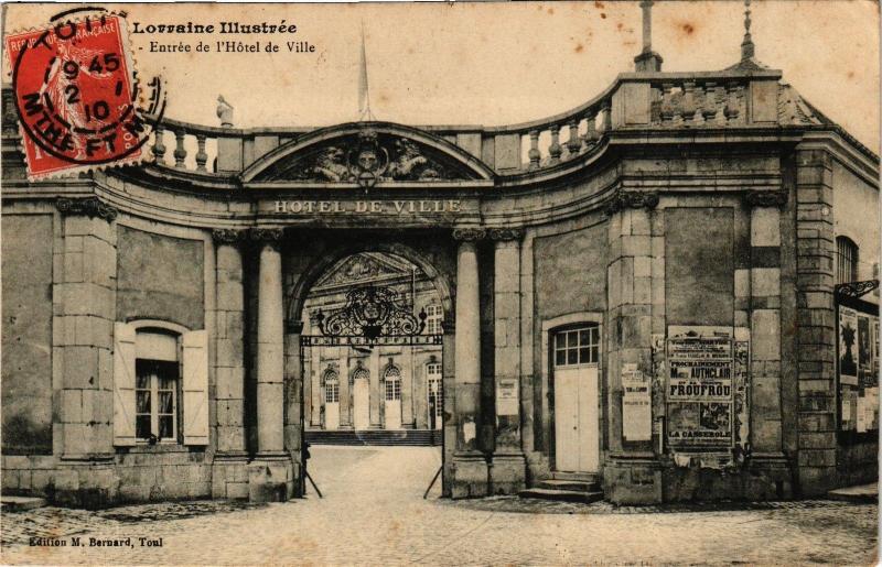 CPA Toul-Entrée de l'Hótel de Ville (187645)