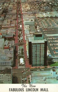 Postcard Lincoln Mall Miami Florida