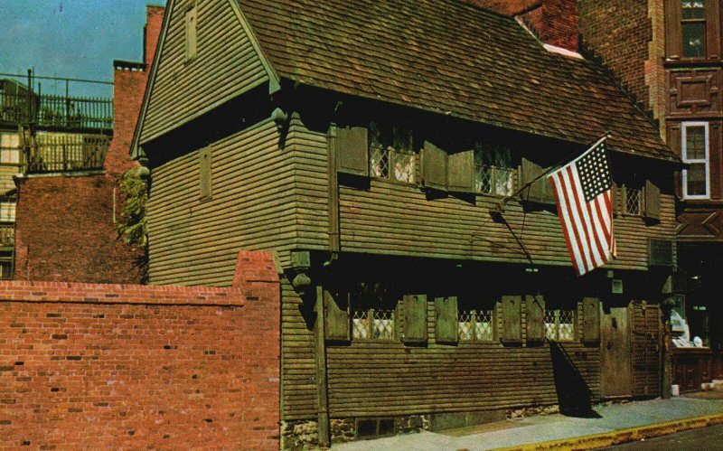 Vintage Postcard Paul Revere House Oldest Frame Building in Boston Massachusetts