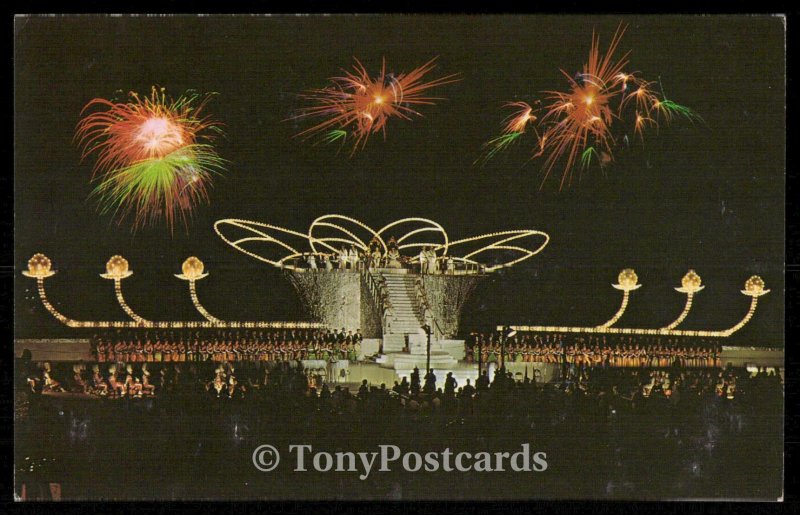 WORLD'S LARGEST RIVER PAGEANT - Royal Bridge