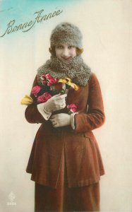 Postcard RPPC 1923 French Deco Woman fur & flowers well dressed 23-12513