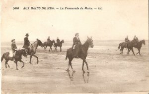 Horses. Aus Bains de Mer. La Promenade du Matin Old vintage French photo postc