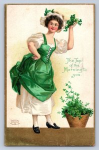 J97/ St Patrick's Day Holiday Postcard c1910 Ellen Clapsaddle Woman 73