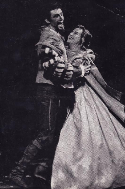 Peter O'Toole as Petruchio & Katharina Royal Shakespeare Theatre Postcard