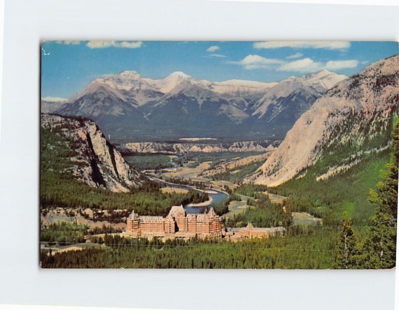 Postcard Banff Springs Hotel, Bow Valley and Fairholm Range, Canada