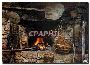 Modern Postcard Scene of the Earth bread oven
