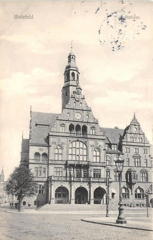 BG24728 bielefeld rathaus   germany