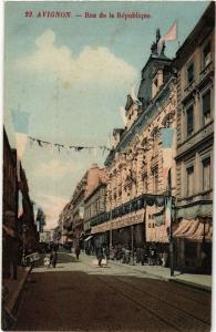 CPA AVIGNON - Rue de la République (512247)