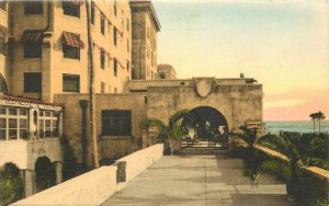 Hand-Colored Postcard Hollywood Beach Hotel & Golf Club, Hollywood-by-the Sea FL