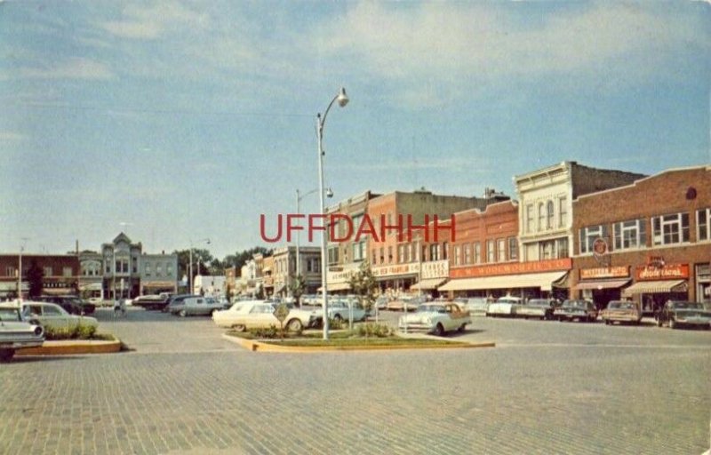 LOCUST STREET business district CHILLICOTHE, MO. Ben Franklin Anderson's Penneys