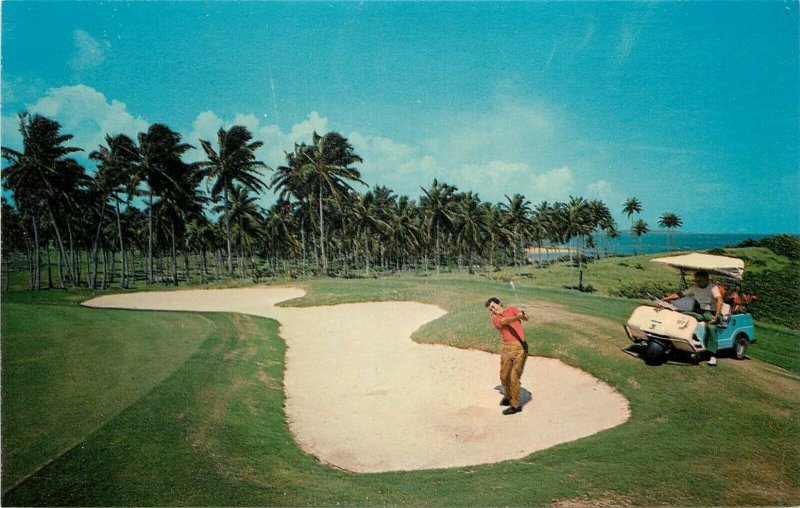 Vintage Postcard Famous Eagle 10th Hole, Dorado Hilton Golf Course, Puerto Rico