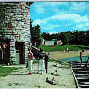 c1960s Strawberry Point IA Backbone State Park Beach Ancient Stone Building A178