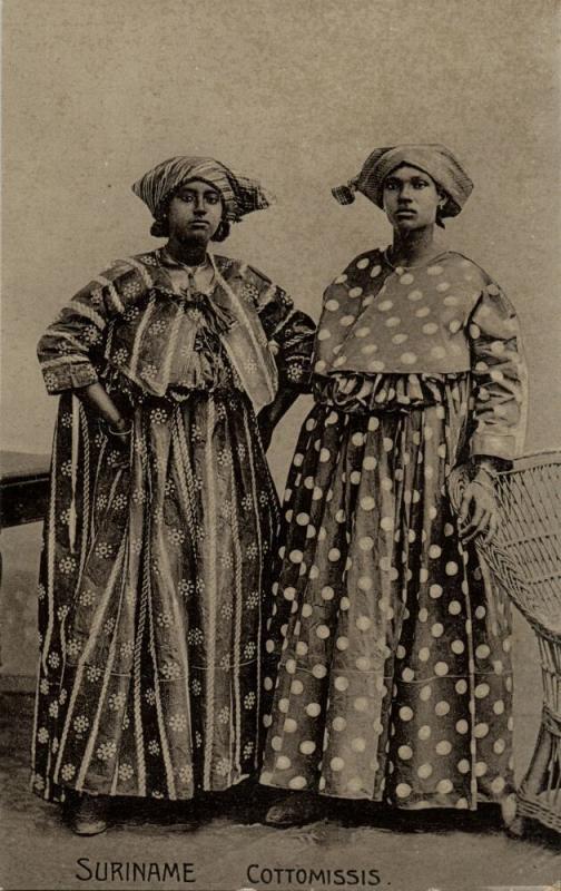 suriname, Cottomissis, Mulatto Women in Traditional Dresses (1910s) Postcard