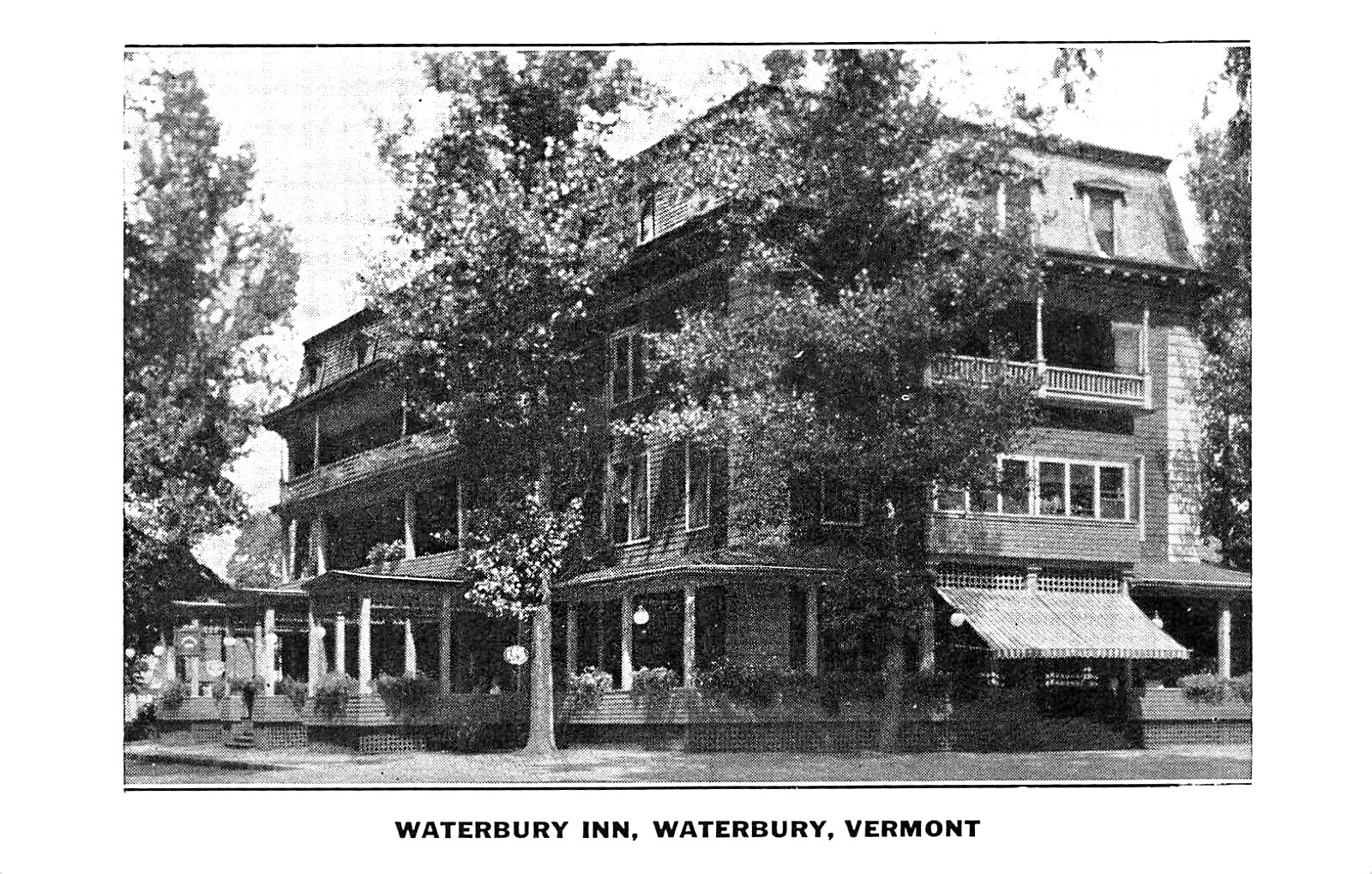 Waterbury VT The Waterbury Inn", Postcard United States Vermont