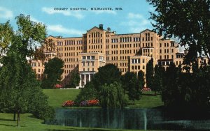 Vintage Postcard County Hospital Medical Building Milwaukee Wisconsin E.C. Kropp