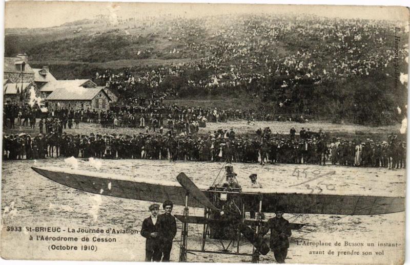 CPA St-BRIEUC - L'Aéroplane de BUSSON un instant avant le vol (119307)