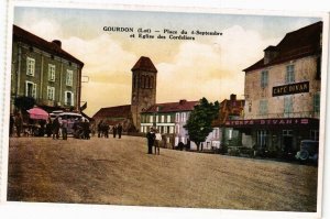 CPA GOURDON - Place du 4 Septembre et Église des Cordeliers (223470)