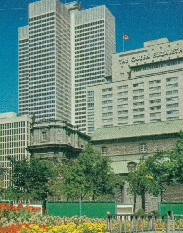 Canada Montreal Quebec Canada Tulips Dominion Square Vintage Postcard 07.73 