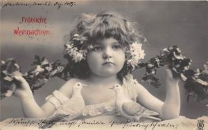 BG20180 girl with dove and flower christmas weihnachten  germany