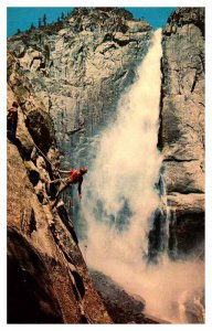 Postcard PEOPLE SCENE Yosemite National Park California CA AR0427