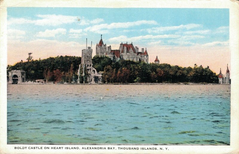 USA New York Boldt Castle on Heart Island Alexandria Bay Thousand Islands 03.31