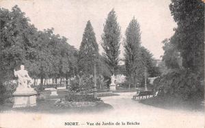 BF3605 vue du jardin de la breche niort france