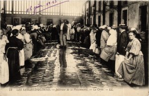 CPA LES SABLES-D'OLONNE Intérieur de la Poissonnerie (869013)