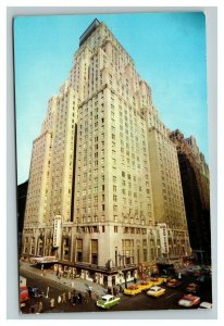 Vintage 1950's Postcard Hotel New Yorker Skyscraper Hotel 34th New York City NY