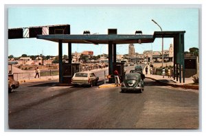 Toll Gate at Mexican Customs Laredo Texas TX UNP Chrome Postcard M18