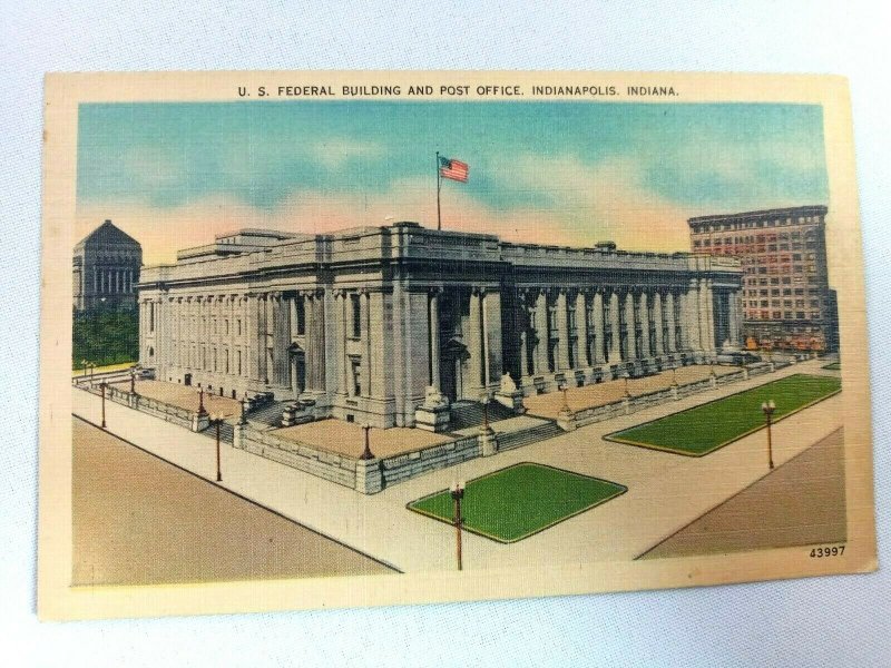 Vintage Postcard US Federal Building and Post Office Indianapolis Indiana IN