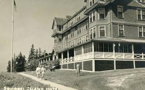 ME - Squirrel Island. Squirrel Island Hotel - RPPC