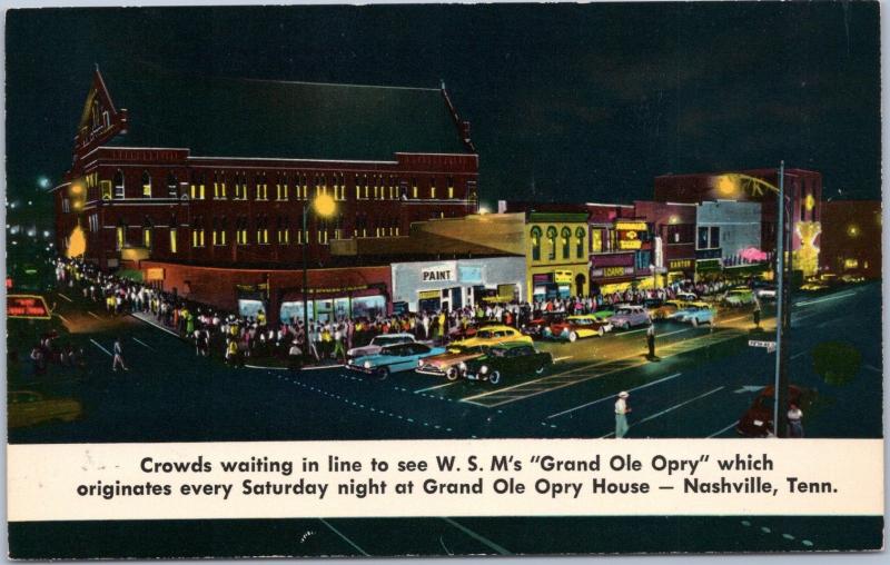 Crowds in line for Grand Ole Opry - night view