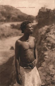 Madagascar Sakalava People Native Vintage Postcard 03.85