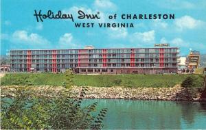 Charleston West Virginia Holiday Inn Vintage Postcard J51964