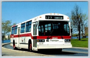 OC Transpo Bus 8543, Queen Elizabeth Driveway Ottawa ON, Vintage Postcard, NOS